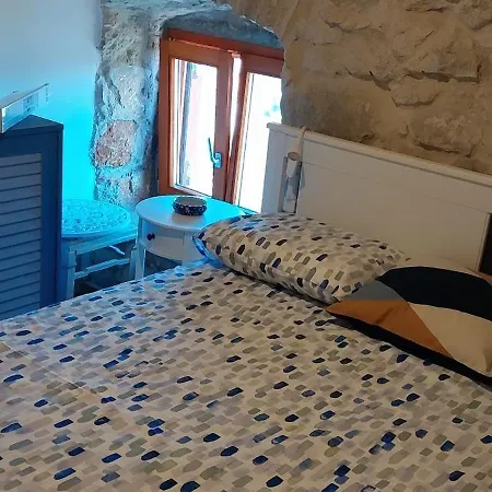 Hébergement de vacances Stone Cesarovina Cres
