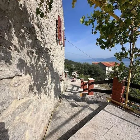 Stone Cesarovina Ferienhaus