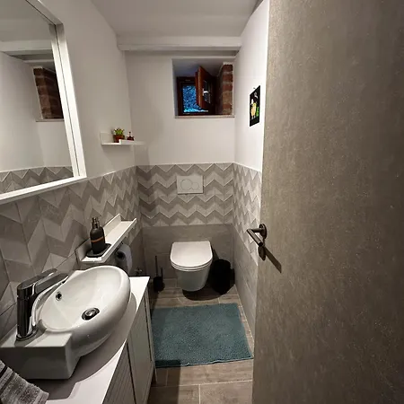 Stone Cesarovina Ferienhaus Cres