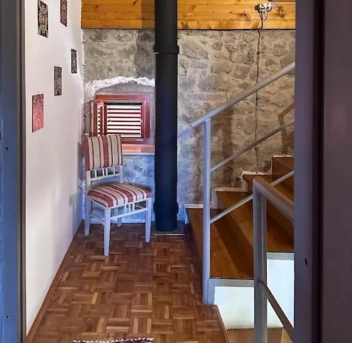Stone Cesarovina Cres