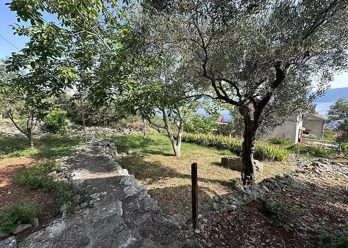 Stone Cesarovina Casa vacanze Cres