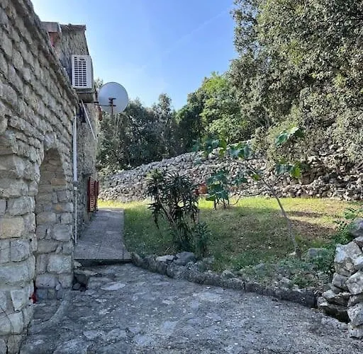 Stone Cesarovina Casa vacanze *