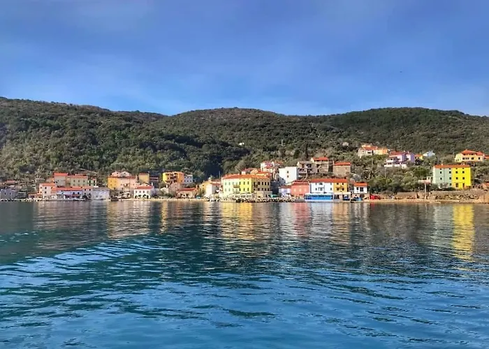 Stone Cesarovina Cres