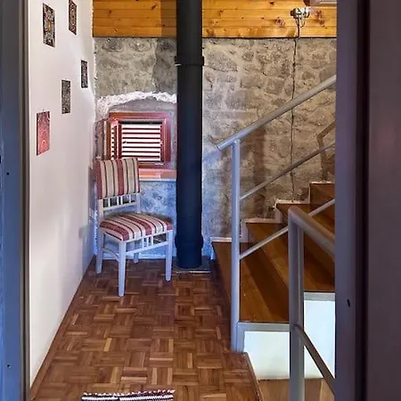 Stone Cesarovina Cres