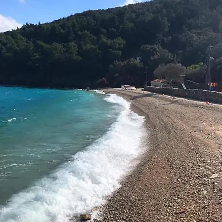 Hébergement de vacances Stone Cesarovina Cres